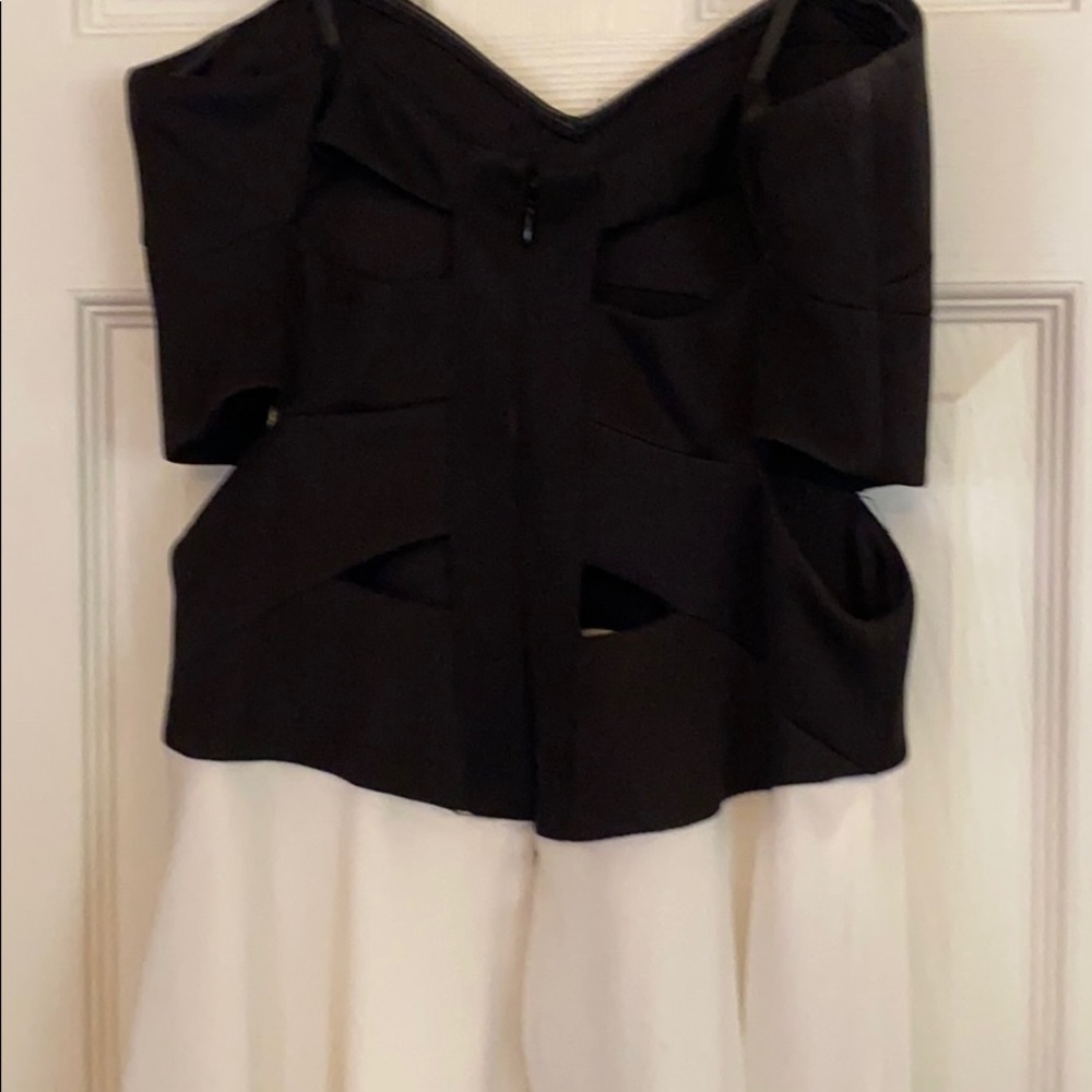 Dress - Picture 5 of 6